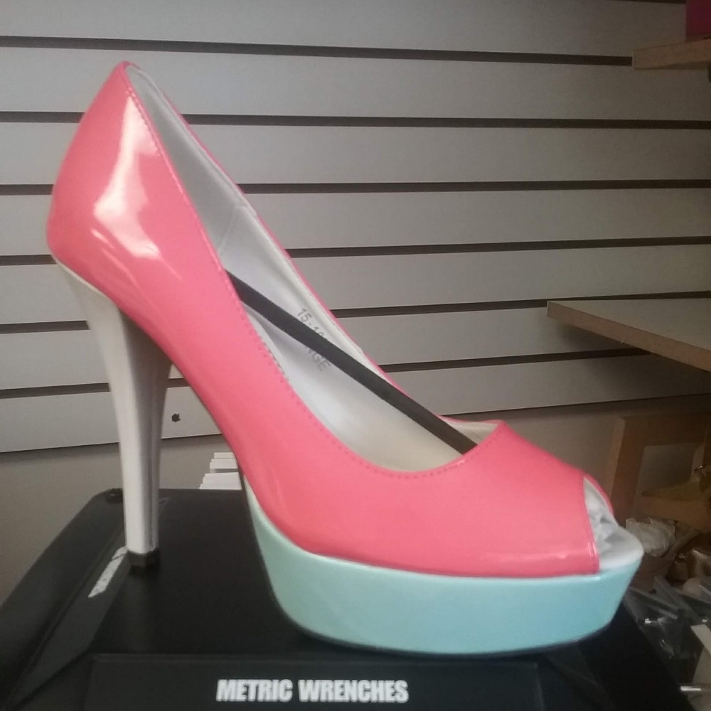 Women high heels shoes